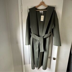 MANGO :: MNG :: Sage/Moss Coat Size. Small
